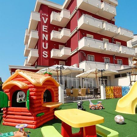 Hotel Venus Riccione Bagian luar foto
