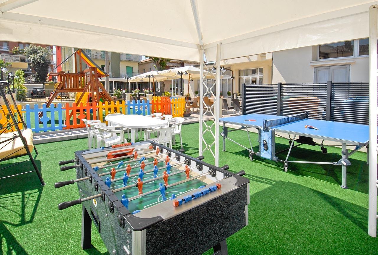 Hotel Venus Riccione Bagian luar foto